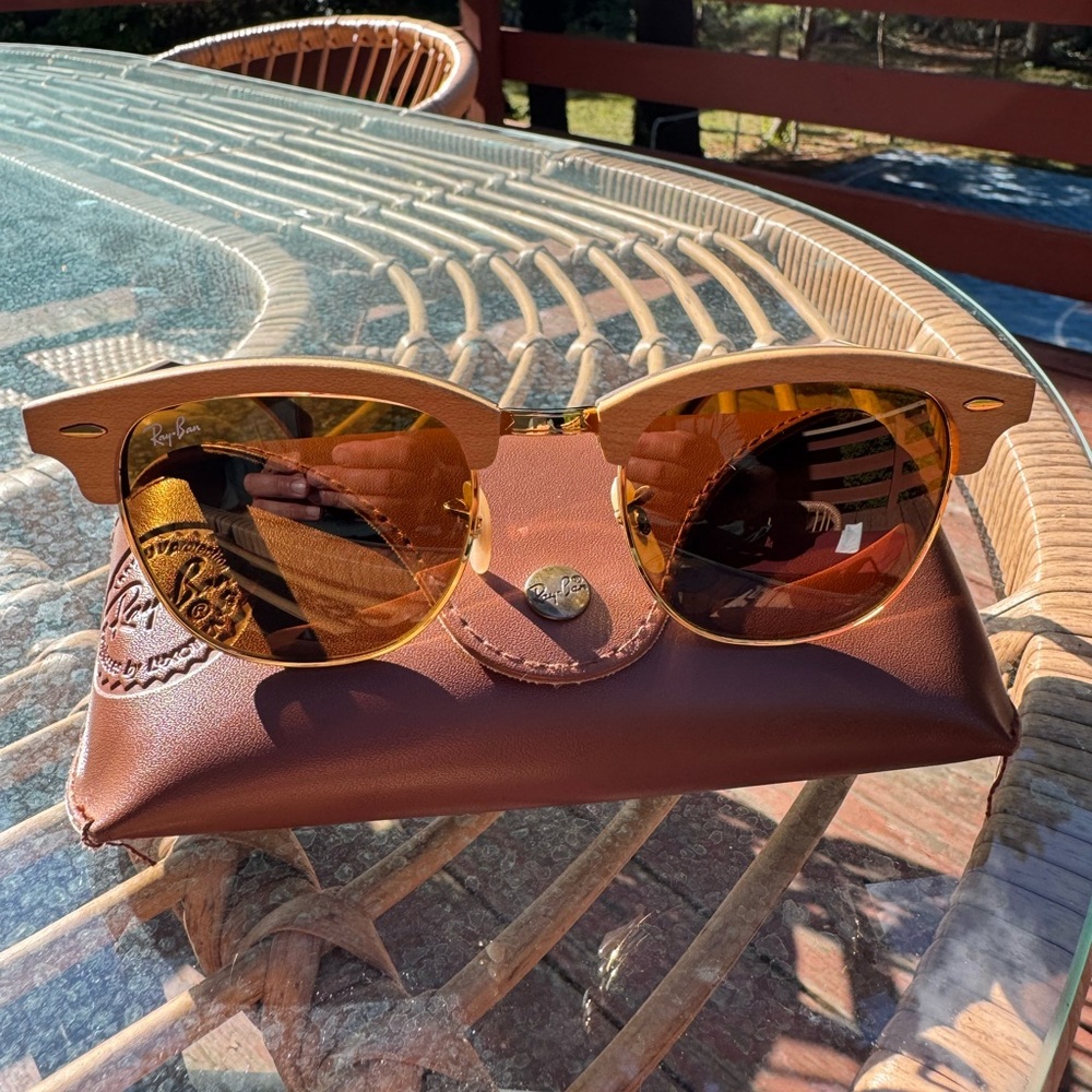 Ray-Ban Gold and Brown Sunglasses with Case.RB 30-16-M 1179 51*21 3N